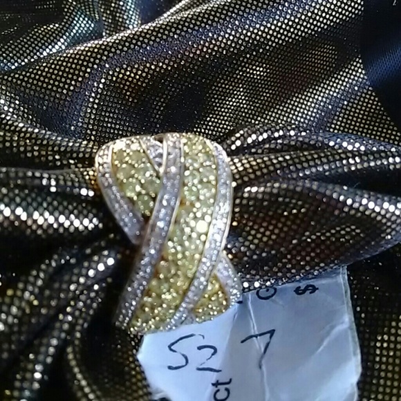 ๐๐ Yellow Diamond Ring - Picture 5 of 8